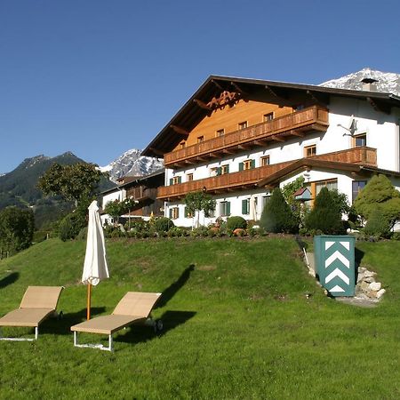 ホテル Landgut Thalerhof テルフェス・イム・シュトゥーバイ エクステリア 写真